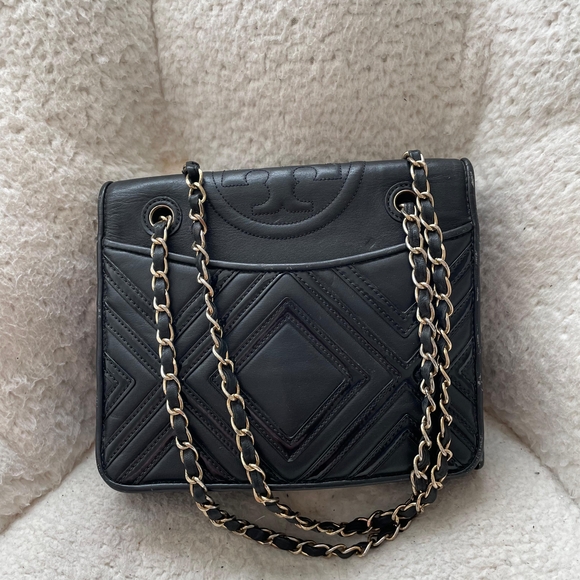 Tory Burch Fleming Shoulder Bag - Picture 2 of 9